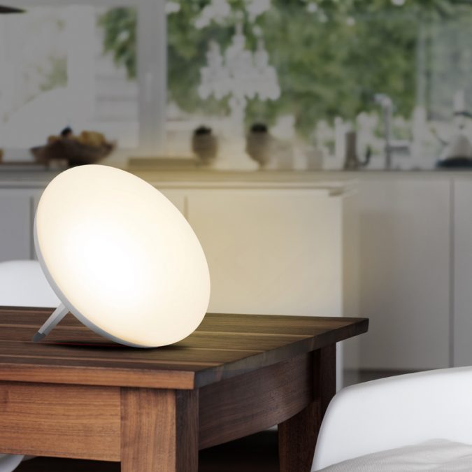 Speciální lampy vydávají světlo stejné vlnové délky, jako má denní světlo.